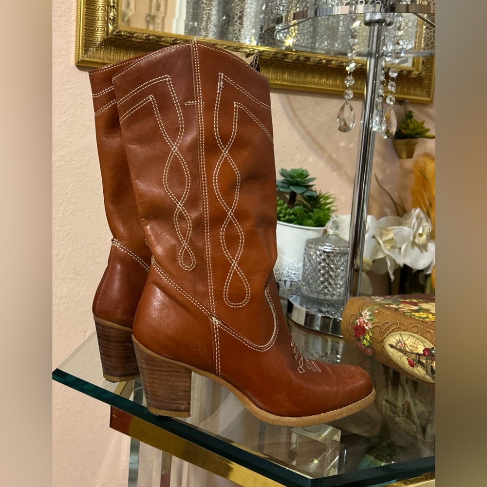 Vintage Thom McAn Cognac Heeled Western Boots Size 8
